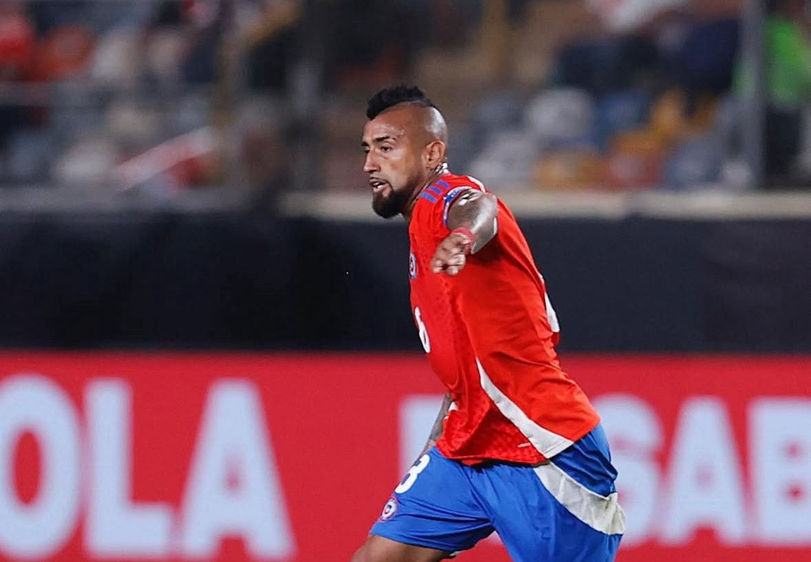 Filhos de ex-jogador do Flamengo e seleção sofrem grave acidente de carro