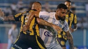 Paysandu e Amazonas empataram por 2 a 2 - Crédito: 