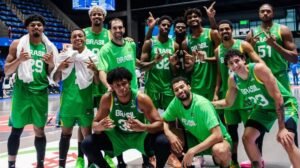 Seleção Brasileira de Basquete posa para foto - Crédito: 