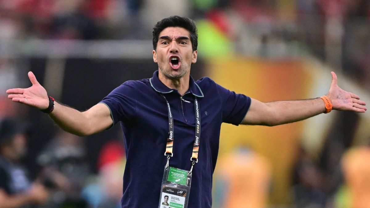 Abel Ferreira, técnico do Palmeiras (foto: ERNESTO BENAVIDES/AFP - 29/11/2025)
