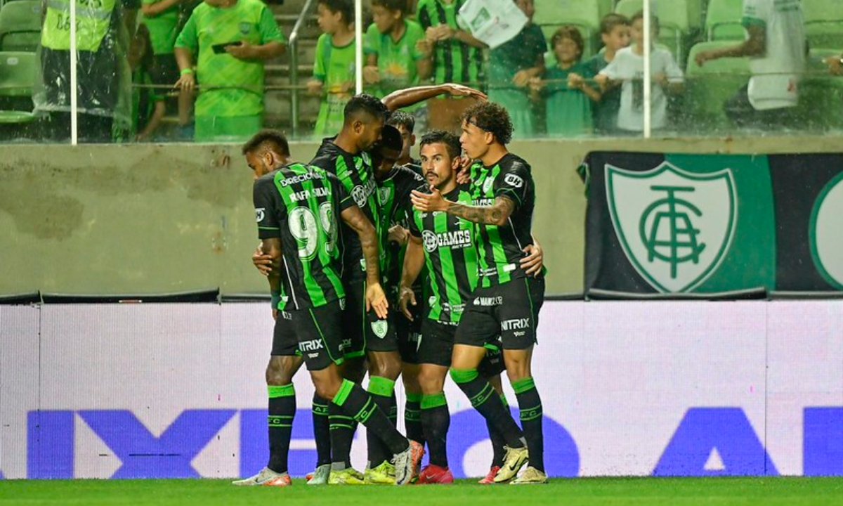 América em jogo pela Série B (foto: Mourão Panda / América)