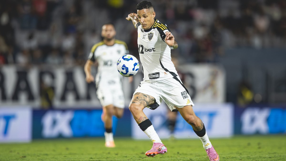 Arana em ação pelo Atlético contra o Bragantino (foto: Pedro Souza / Atlético)