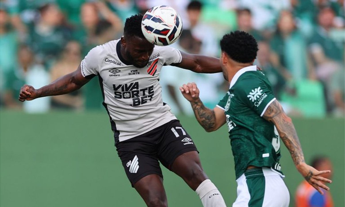 Athletico-PR entrou no G4 da Série B ao vencer o Goiás por 1 a 0 (foto: Divulgação/Athletico-PR)