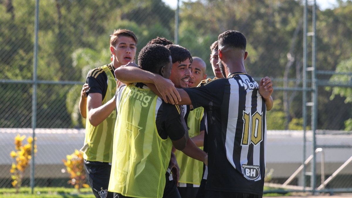 Jogadores do time sub-20 do Atlético (foto: Daniela Veiga/Atlético)