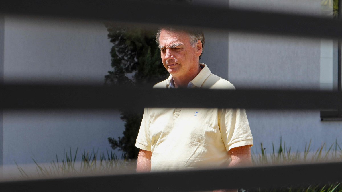 Jair Bolsonaro durante a prisão domiciliar em Brasília - (foto: SERGIO LIMA/AFP - 3/9/2025)