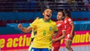 Jogadora do Brasil comemorando gol na Copa do Mundo de Futsal Feminino (foto: Fabio Souza/CBF)