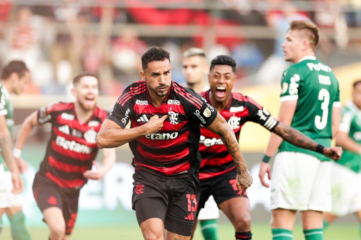 Danilo, herói da conquista da Libertadores, comemorando gol em cima do Palmeiras (foto: Gilvan de Souza/Flamengo)