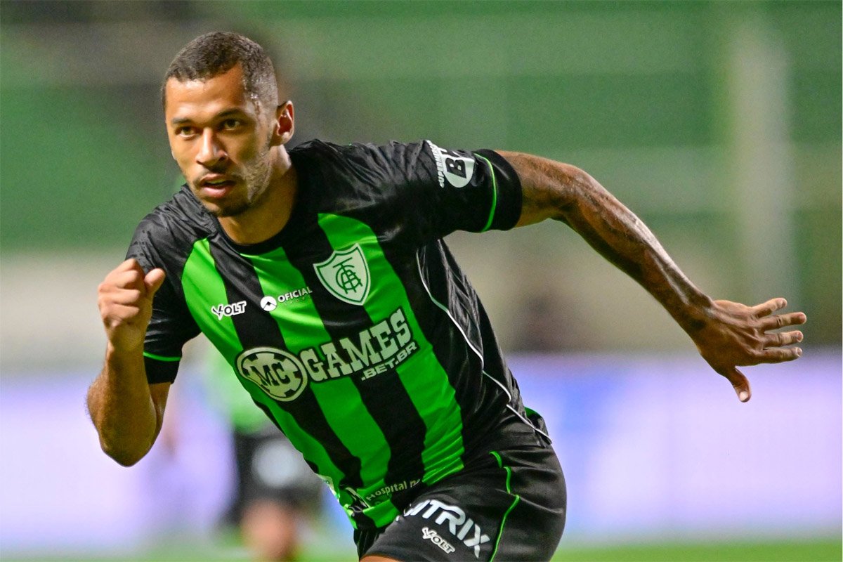 Fabinho não é mais jogador do América (foto: Mourão Panda/América)