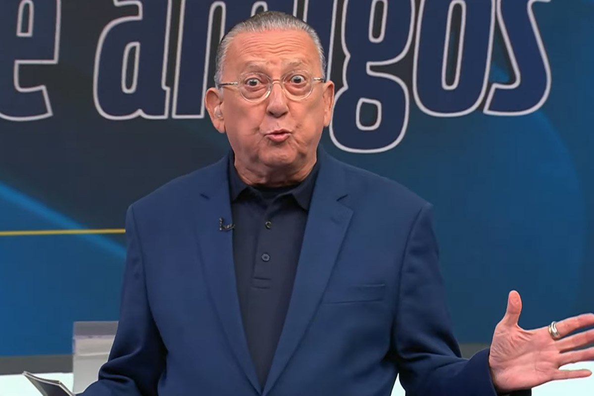 Galvão Bruno apresenta o programa Galvão e Amigos, na Band (foto: Reprodução/YouTube)