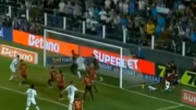Lucas Kal protagonizou gol contra bizarro na Série A (foto: Reprodução)