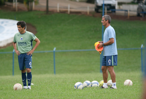 Norberto em treino preparatório do Cruzeiro para a Copa São Paulo de 2009 - (foto: Emmanuel Pinheiro/EM/D.A Press)