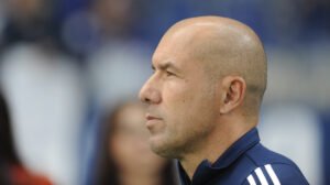 Leonardo Jardim lidera a comissão técnica do Cruzeiro desde fevereiro de 2025 - Crédito: 