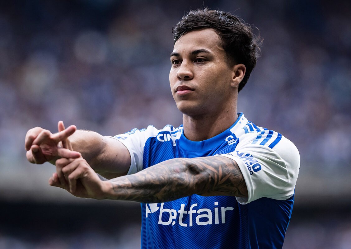 Kaio Jorge, atacante do Cruzeiro, fazendo gesto com as mãos (foto: Gustavo Aleixo/Cruzeiro)