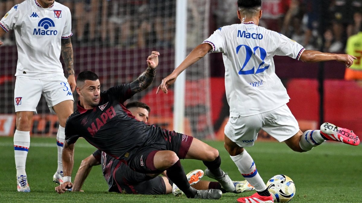 Lance do jogo entre Lanús e Tigre pelo Campeonato Argentino (foto: Divulgação/Lanús)
