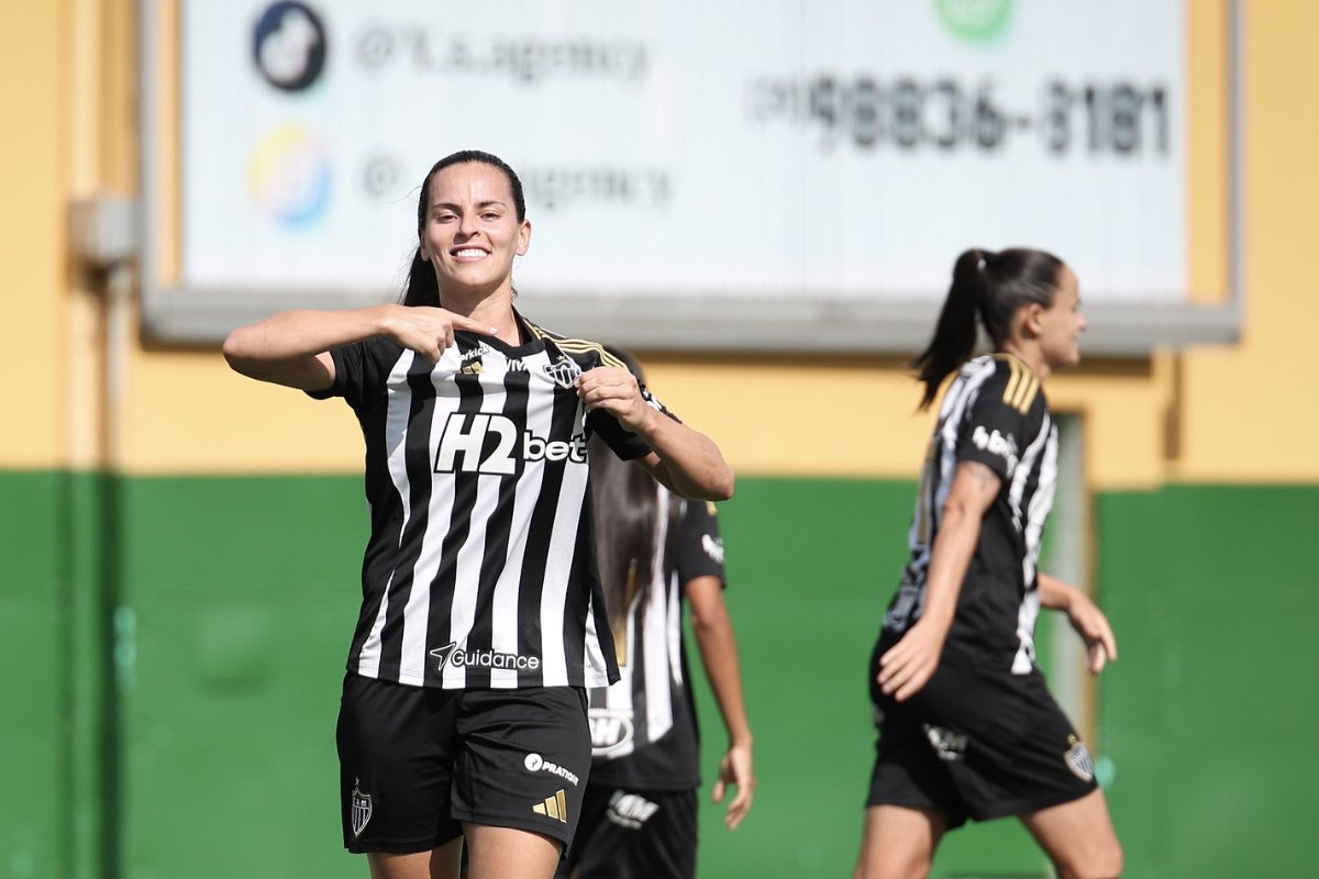 Laura Maria comemora gol pelo Atlético contra o América (foto: Daniela Veiga/Atlético)