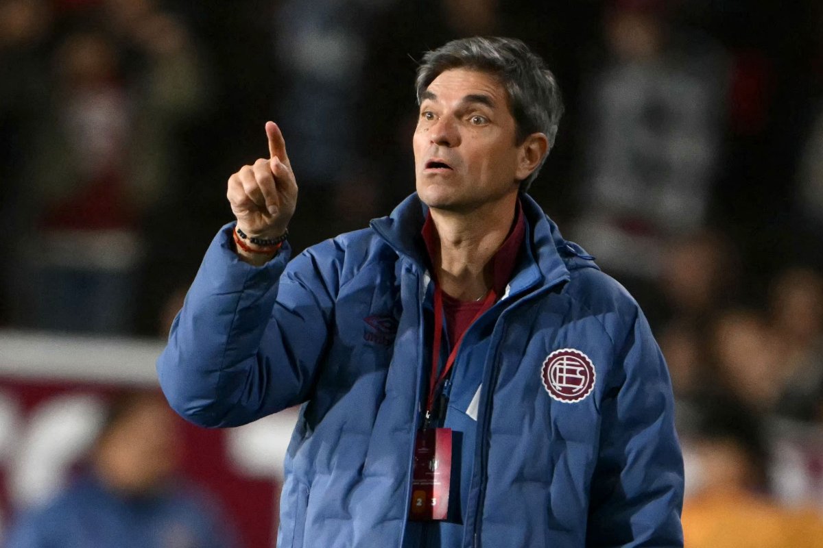 Mauricio Pellegrino, técnico do Lanús (foto: Luis ROBAYO / AFP)