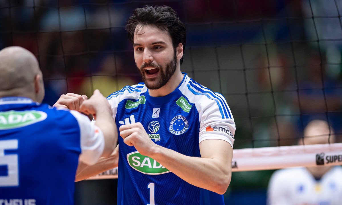 Oppenkoski foi o destaque da vitória do Cruzeiro sobre o Minas (foto: Agência i7/Cruzeiro)