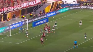 Lance do gol de Danilo em Palmeiras x Flamengo - Crédito: 