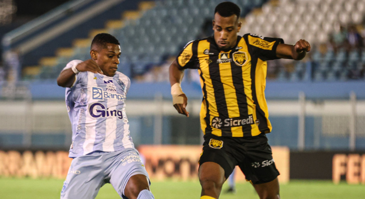 Paysandu e Amazonas foram rebaixados na Série B de 2025 (foto: Matheus Vieira/Paysandu)