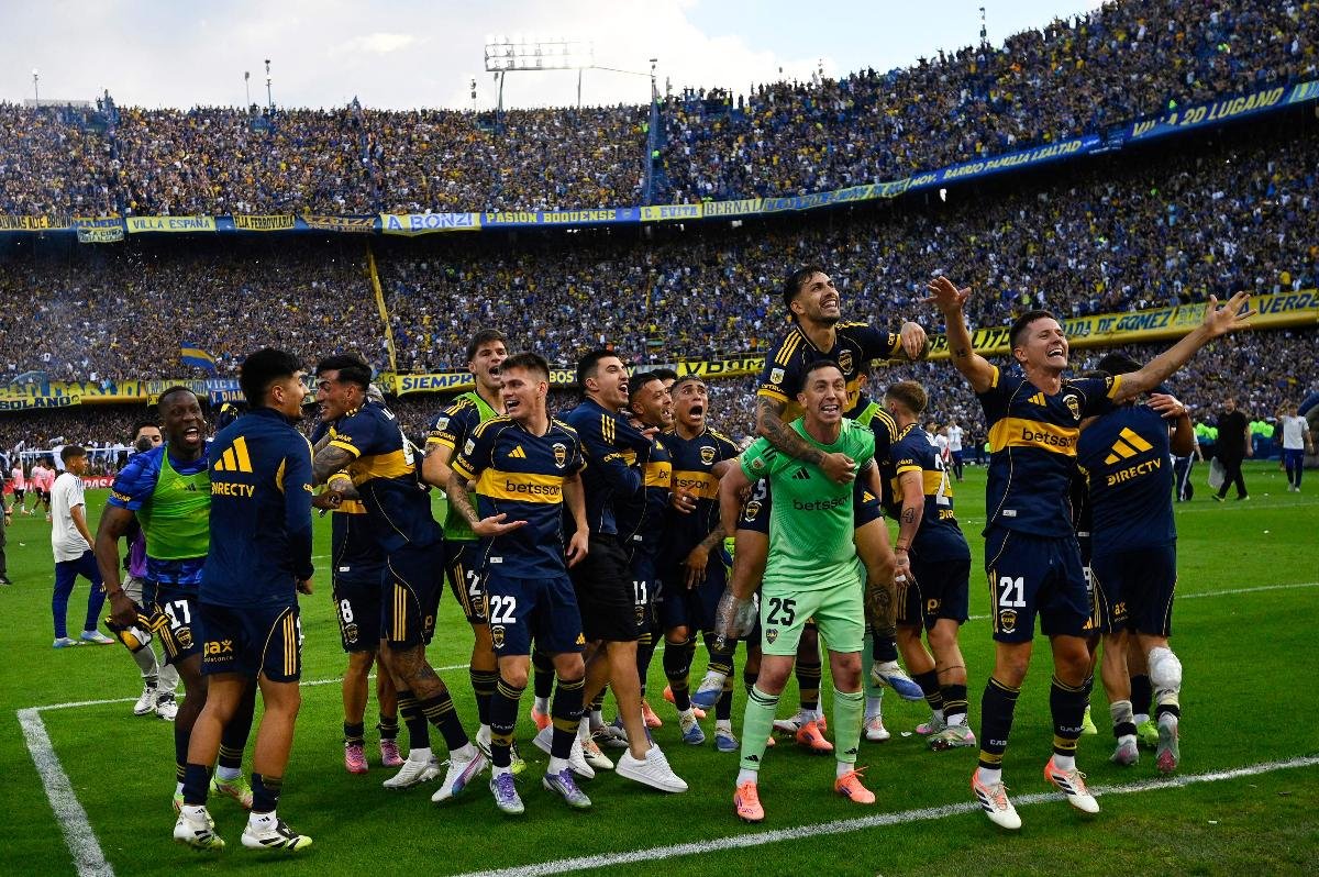 Boca Juniors venceu o River Plate e jogará a Copa Libertadores em 2026 (foto: LUIS ROBAYO / AFP)