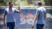 Réver e Mancini durante treino do Bragantino (foto: Ari Ferreira/Red Bull Bragantino)