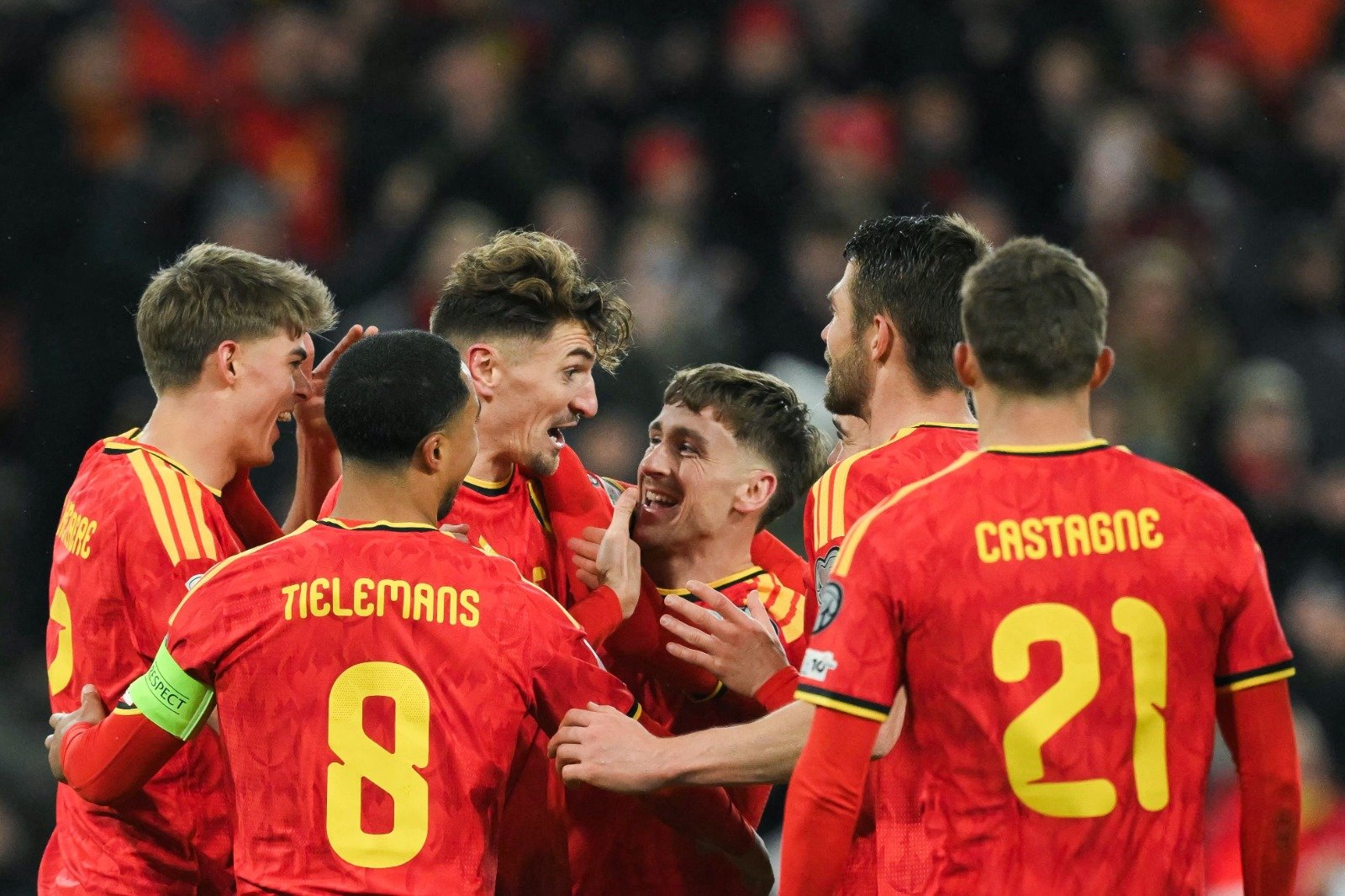 Jogadores da Bélgica comemoram (foto: Nicolas Tucat/AFP)