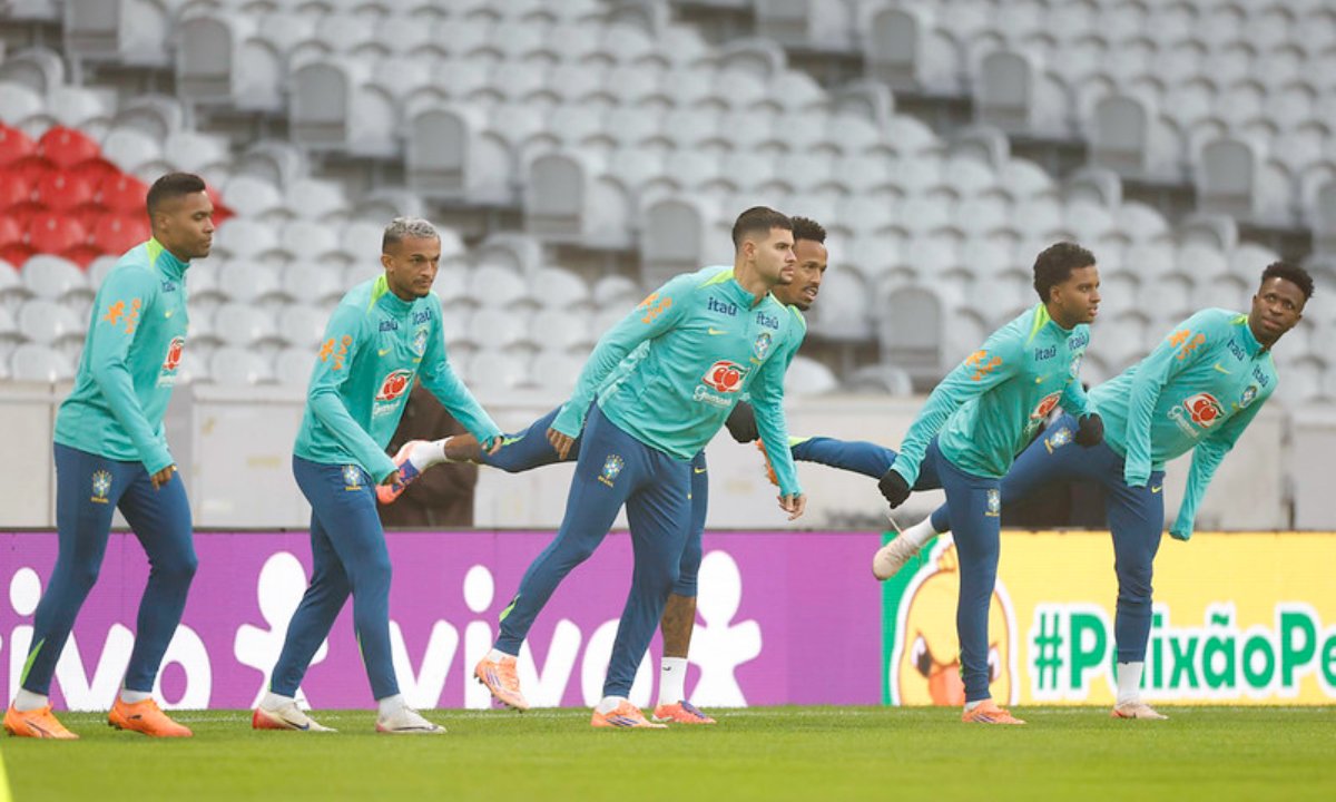 Seleção em treino na França (foto: Rafael Ribeiro/CBF)