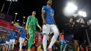 Jogadores do Brasil entrando em campo - Crédito: 