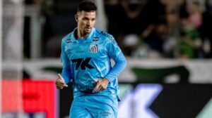 Zé Ivaldo, zagueiro do Santos - Crédito: 