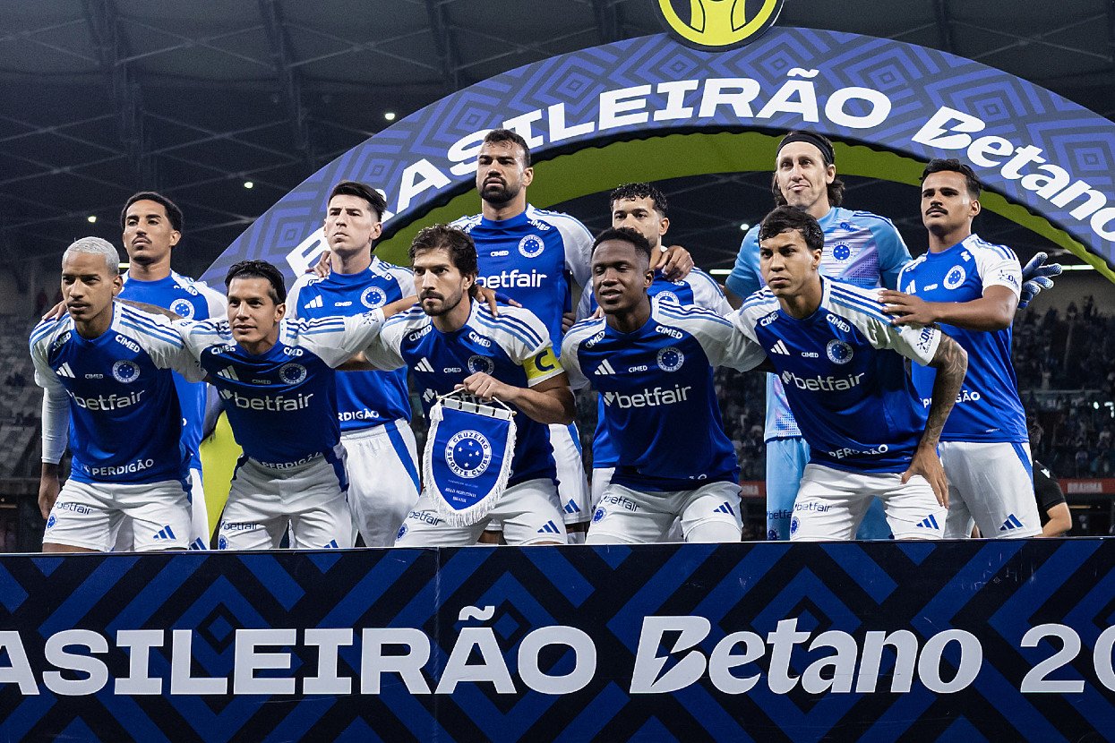 Jogadores do Cruzeiro antes da partida contra o Botafogo, pela penúltima rodada do Brasileirão (foto: Gustavo Aleixo/Cruzeiro)