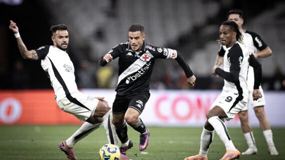 Lance de Corinthians x Vasco (foto: Matheus Lima/Vasco)