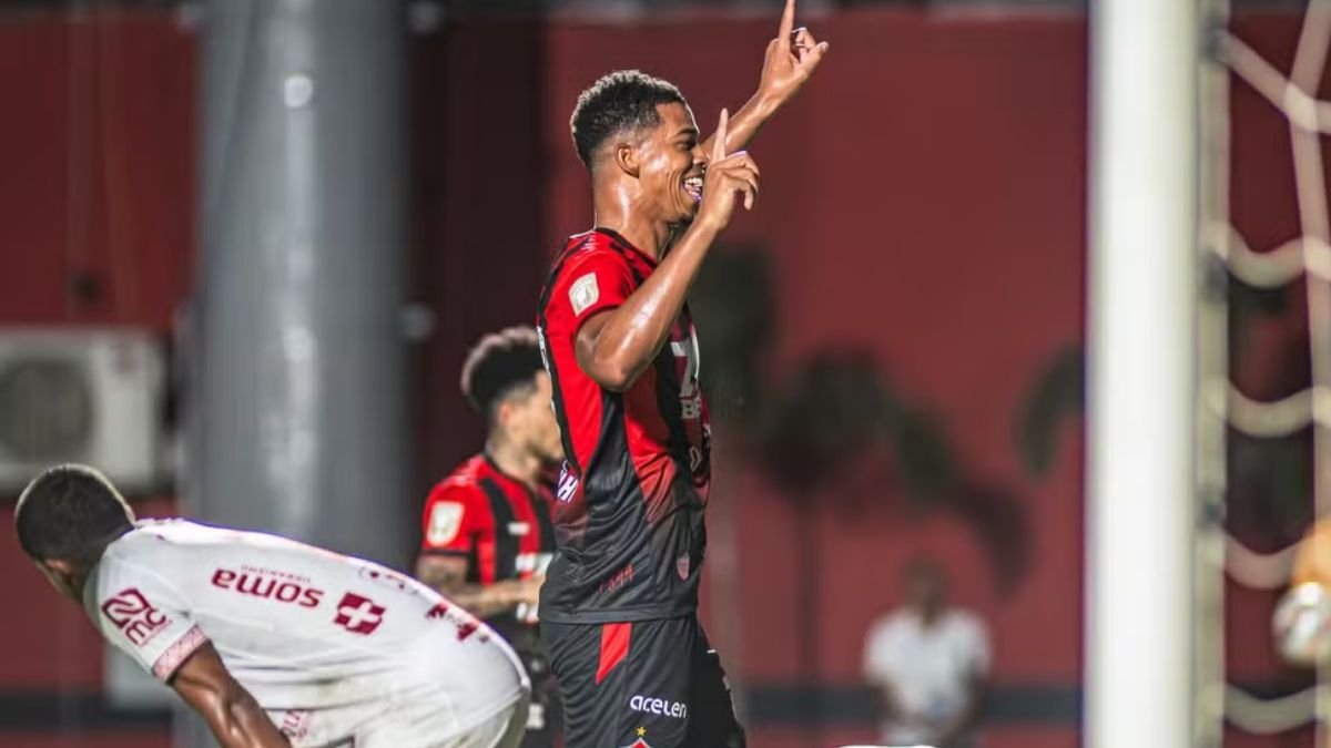 Carlinhos, do Vitória (foto: Victor Ferreira / EC Vitória)