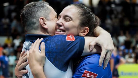 Nicola Negro e Júlia Kudiess, protagonistas dos últimos anos do Minas no vôlei (foto: Reprodução Instagram de Júlia Kudiess)