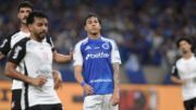 Duelo entre Cruzeiro e Corinthians pela ida da semifinal da Copa do Brasil no Mineirão (foto: Alexandre Guzanhe/EM/D.A. Press)