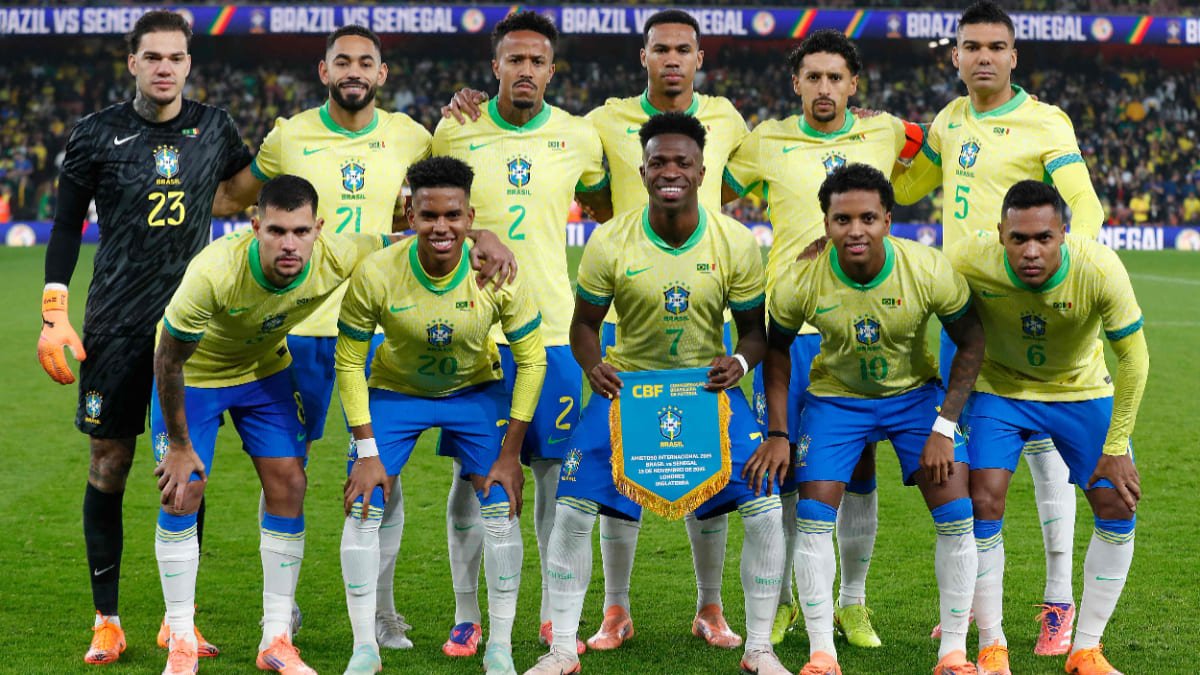 Jogadores da Seleção Brasileira em amistoso diante de Senegal, em novembro de 2025 (foto: Ian Kington / AFP)