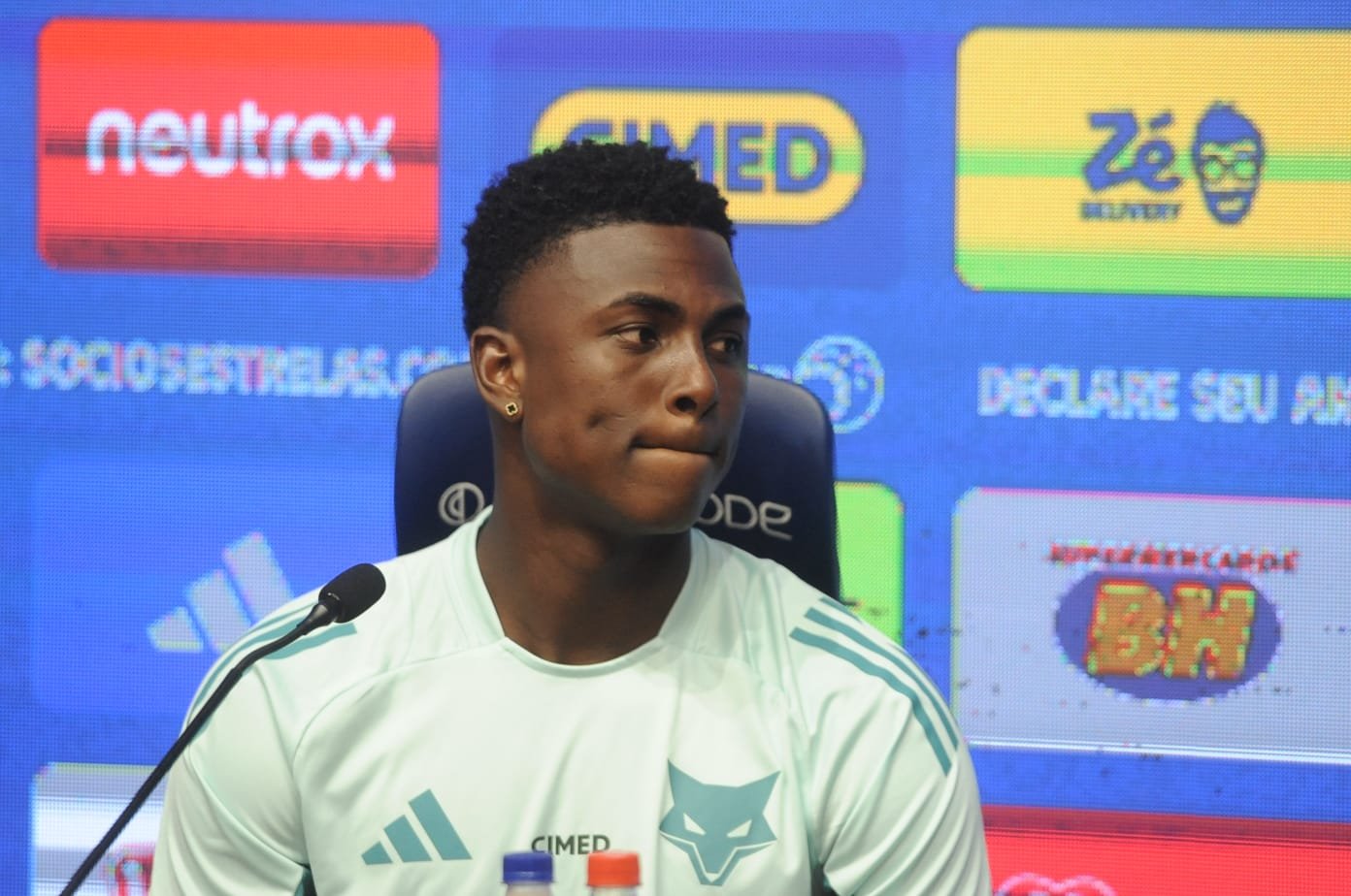 Néiser Villarreal, jogador do Cruzeiro (foto: Alexandre Guzanshe/EM/DA Press)