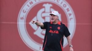 Abel Braga salvou o Internacional do rebaixamento em 2025 - Crédito: 