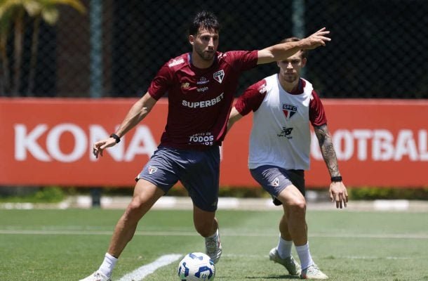 São Paulo realiza o penúltimo treino da temporada (foto: Foto: Rubens Chiri / São Paulo FC)