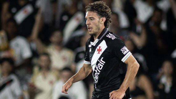 Nuno Moreira pelo Vasco (foto: Matheus Lima/Vasco)