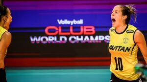 Jogadoras do Praia Clube comemoram no Mundial de Clubes - Crédito: 