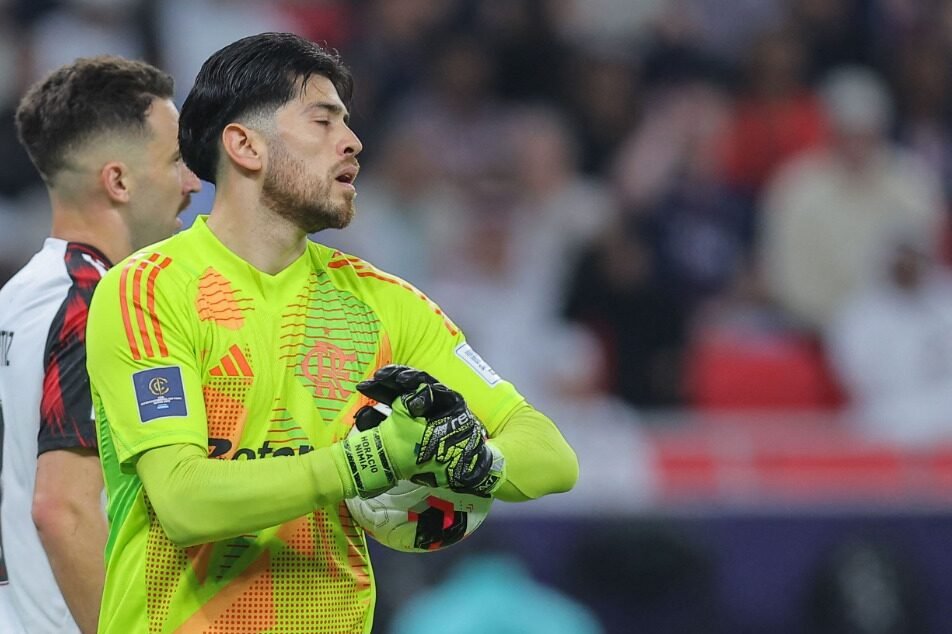 Goleiro Rossi em PSG x Flamengo (foto: Karim Jaafar/AFP)