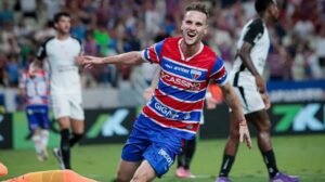 Pochettino abriu o placar para o Fortaleza contra o Corinthians - Crédito: 