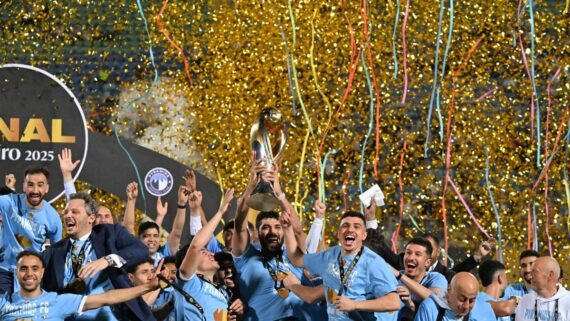Pyramids foi campeão da CONCACAF (foto: Khaled DESOUKI / AFP)