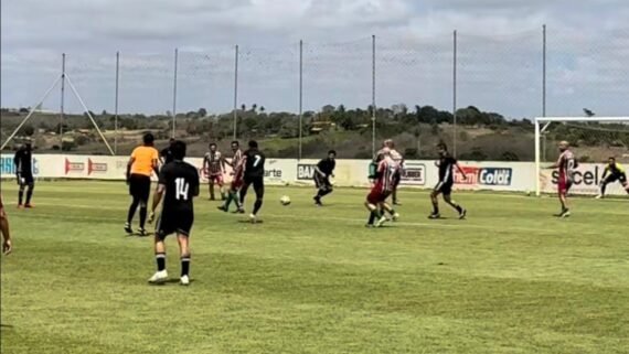 Hulk marcou gol em jogo com amigos na Paraíba (foto: Reprodução/Instagram/Gledson Paraíba)