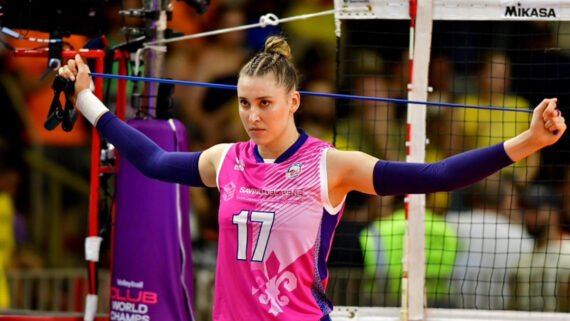 Antropova foi eleita a melhor jogadora do Mundial de Clubes de Vôlei (foto: Ju Pastoriza/Fotojump)