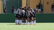 Atlético feminino em campo pelo Mineiro (foto: Divulgação/Atlético)