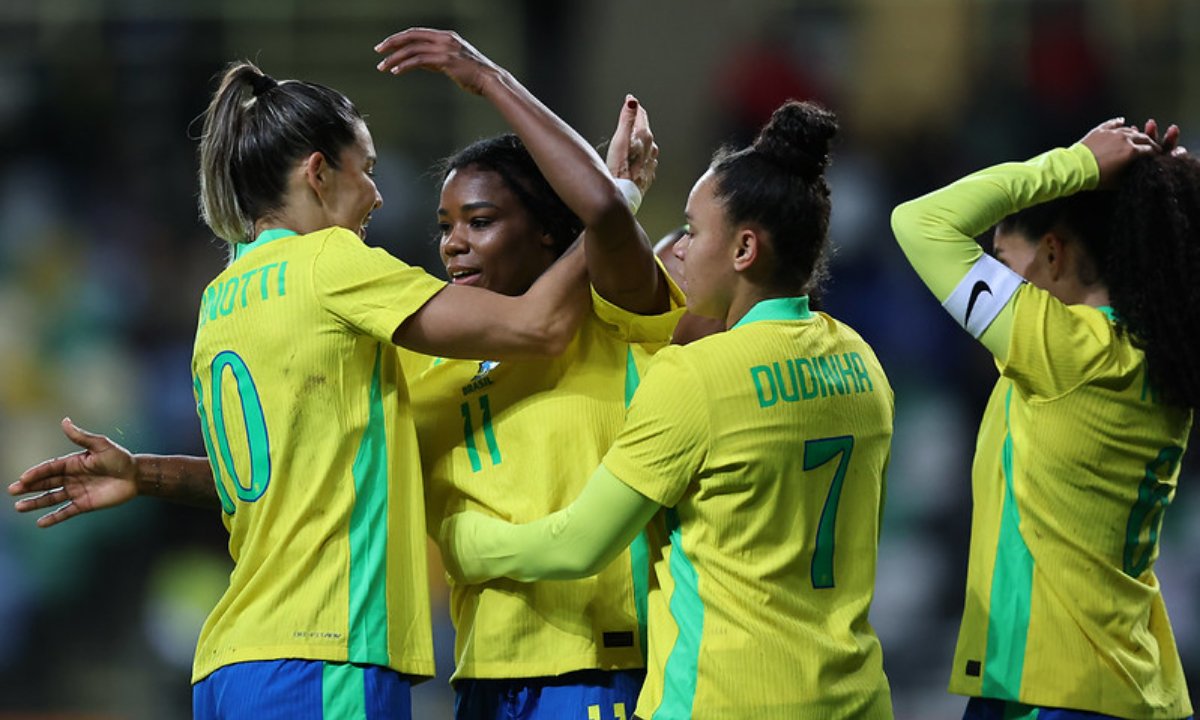 Brasil goleou Portugal em último amistoso do ano (foto: Lívia Villas Boas / CBF)