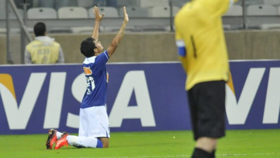 Atacante Lucca vestiu a camisa do Cruzeiro em 2013, ano da conquista do Brasileiro (foto: Juarez Rodrigues/EM/D.A Press)
