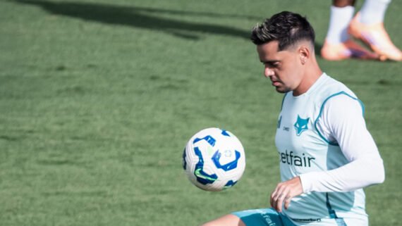 Lateral-direito, Fagner tem contrato de empréstimo com o Cruzeiro até o fim de 2025 (foto: Gustavo Aleixo/Cruzeiro)