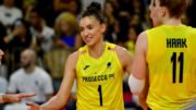 Gabi Guimarães am ação pelo Conegliano no Mundial de Clubes Feminino de Vôlei (foto: Fotojump)